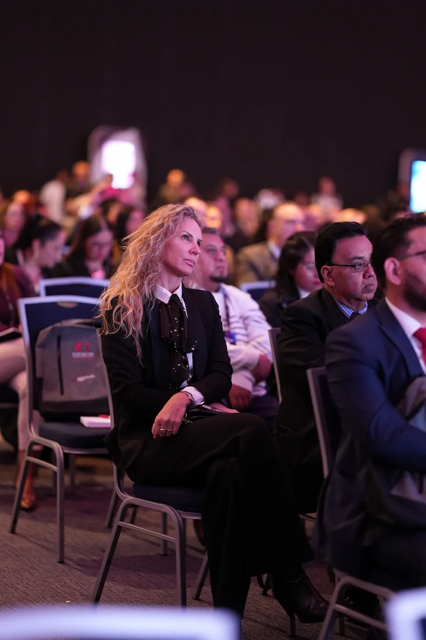 Perfil de asistentes en CONVECOB 2026: Directivos C-Level, CEOs y tomadores de decisiones de los sectores financiero, automotriz e inmobiliario en México